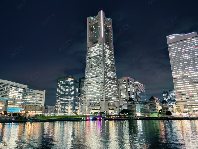 写真のタイトルが入ります