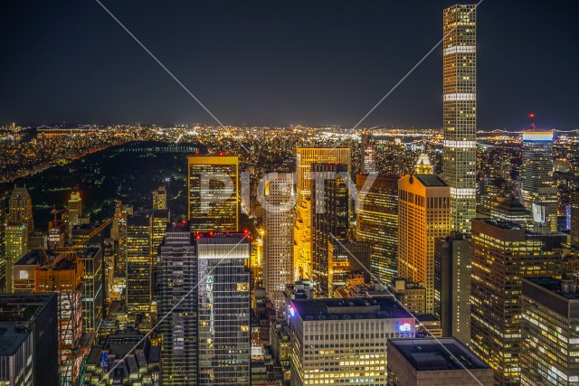 432パーク・アベニューとマンハッタンの夜景