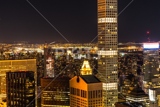 432パーク・アベニューとマンハッタンの夜景