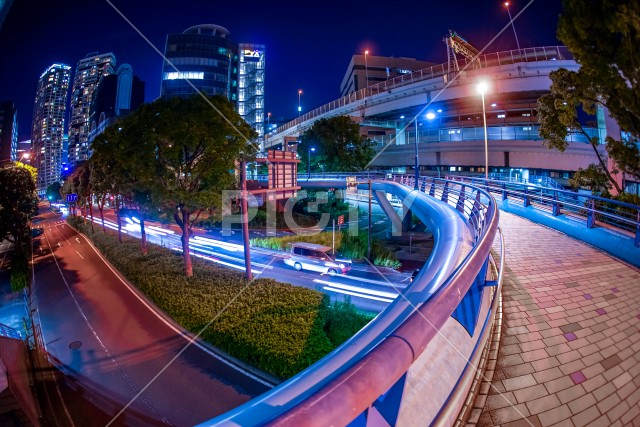 写真のタイトルが入ります