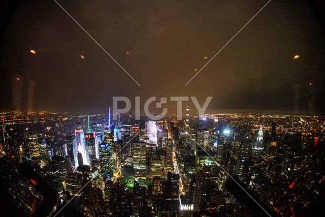 エンパイヤステートビルから見えるニューヨークの夜景