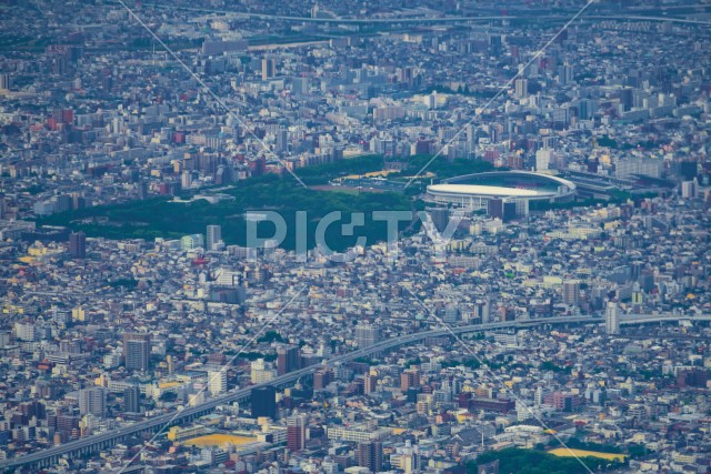 上空から見た大阪の町並み
