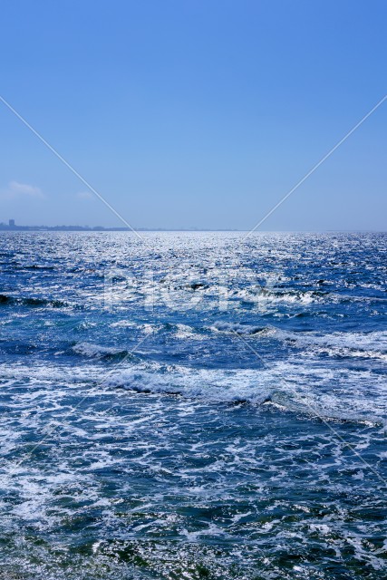 青い海と空