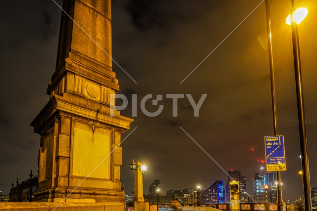 イギリス・ロンドンの住宅街の夜景