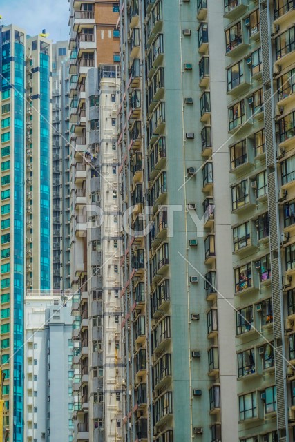 香港の高層ビル群のイメージ