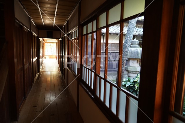写真のタイトルが入ります