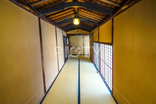 写真のタイトルが入ります