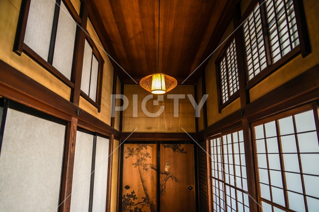 写真のタイトルが入ります