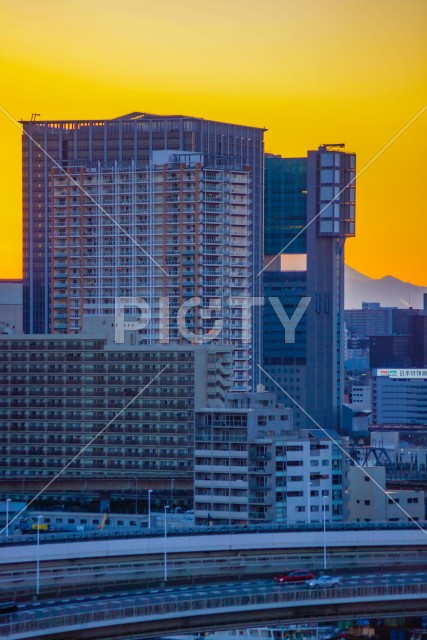 写真のタイトルが入ります