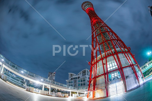 神戸ポートタワーの夜景