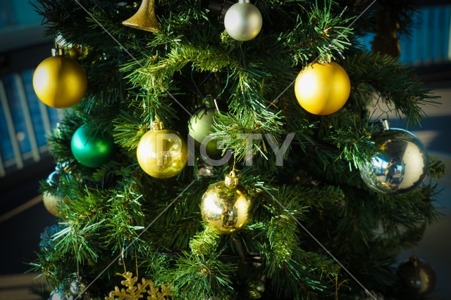クリスマスツリーの装飾