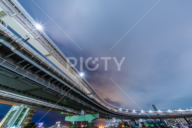 写真のタイトルが入ります