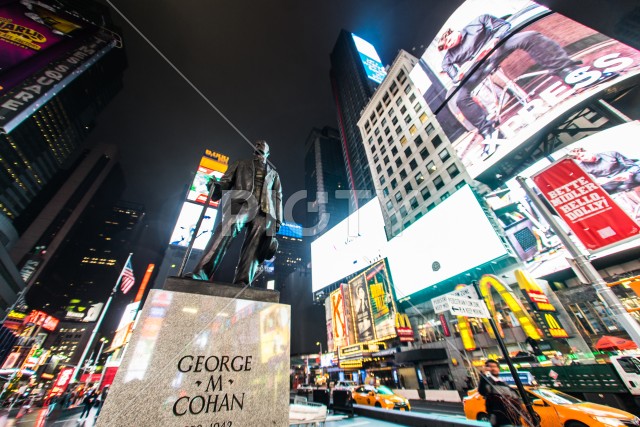 ニューヨーク・タイムズスクエア（TimesSquare）の夜景