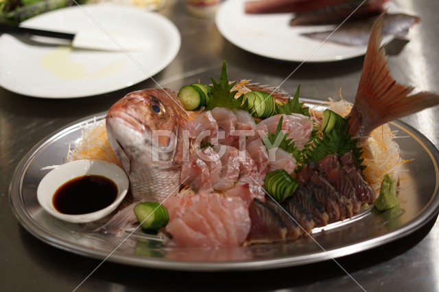 写真のタイトルが入ります