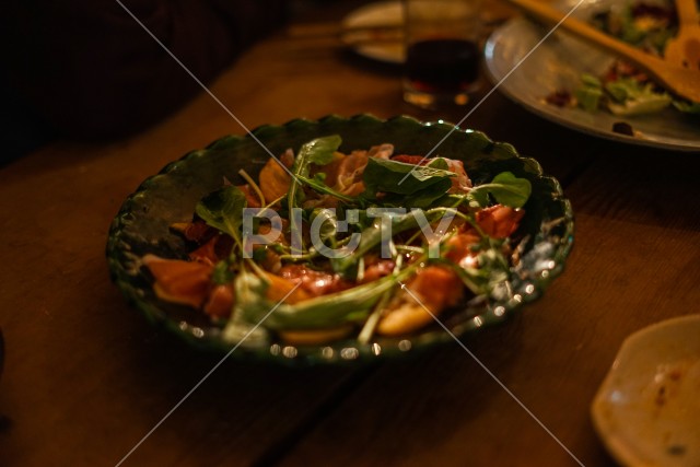 写真のタイトルが入ります