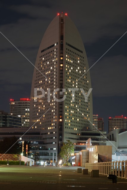 写真のタイトルが入ります
