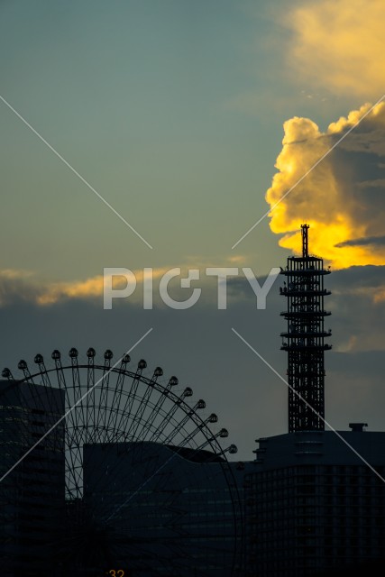 横浜の街並みと夕景