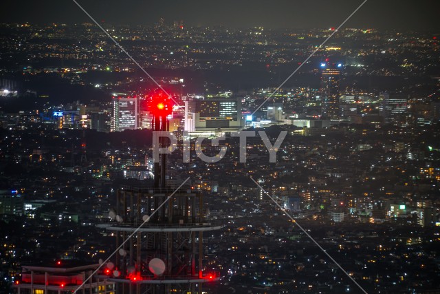 ランドマークタワーから見える新横浜の夜景
