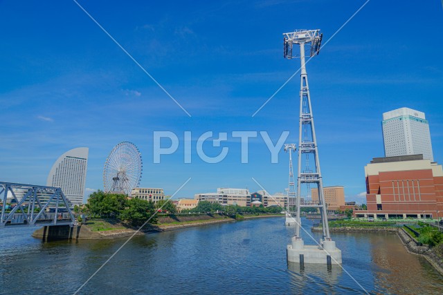 写真のタイトルが入ります