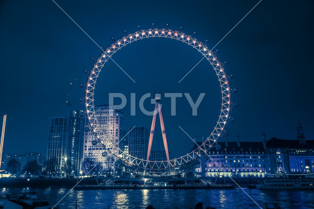 ロンドン・アイ（イギリス・ロンドンの観覧車）