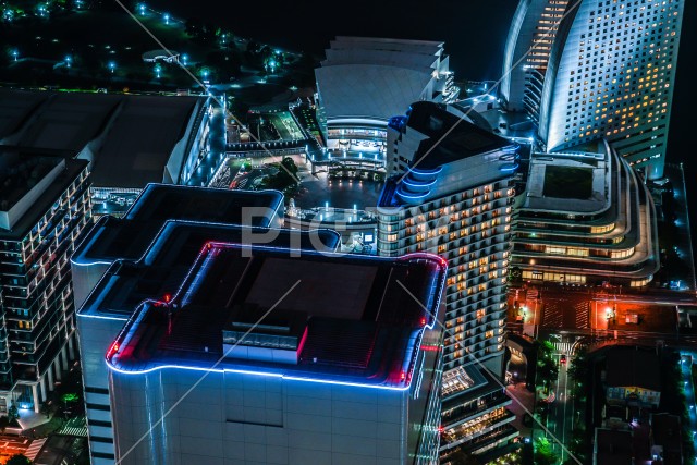 横浜ランドマークタワーから見える夜景