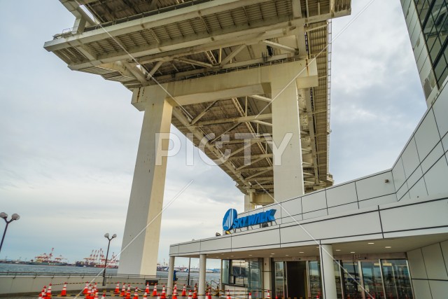 横浜スカイウォークの入り口