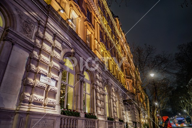 イギリス・ロンドンの夜の街