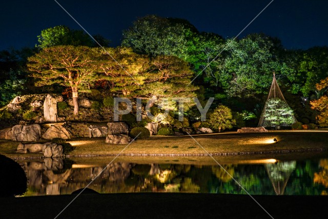六義園の大名庭園（紅葉）