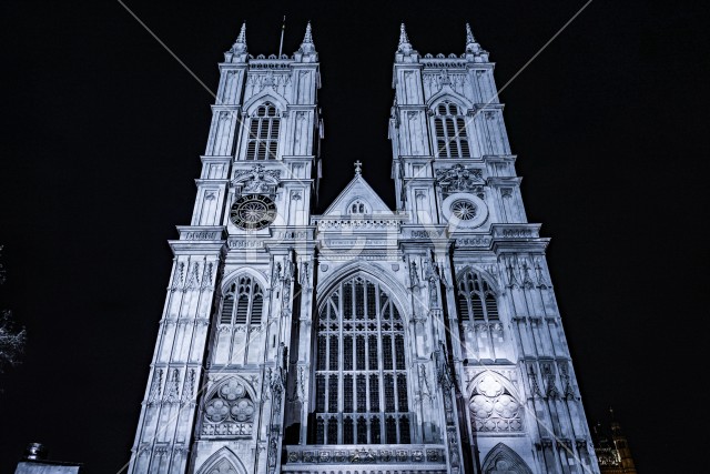 ウェストミンスター寺院の夜景（イギリス・ロンドン）
