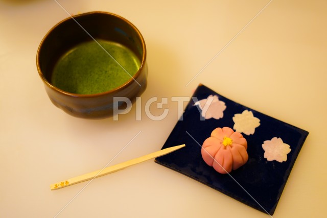 写真のタイトルが入ります