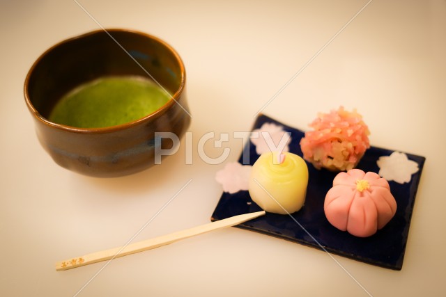 写真のタイトルが入ります