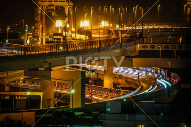 写真のタイトルが入ります
