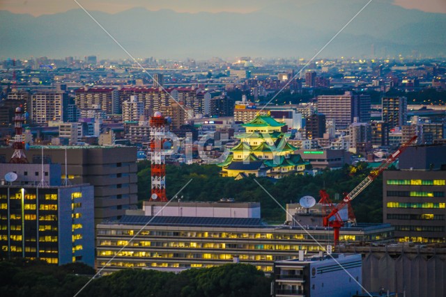 名古屋テレビ塔の展望台から見える名古屋城