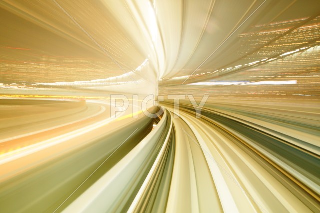 写真のタイトルが入ります