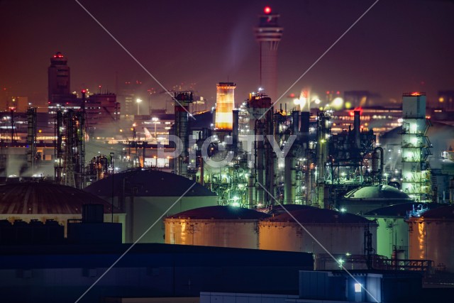 川崎マリエンから見える京浜工業地帯の夜景