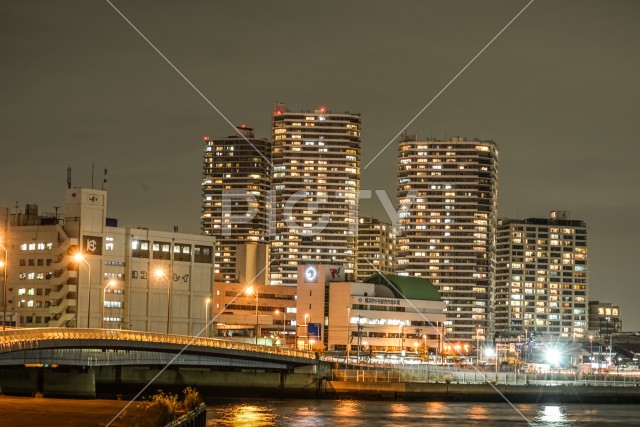 写真のタイトルが入ります