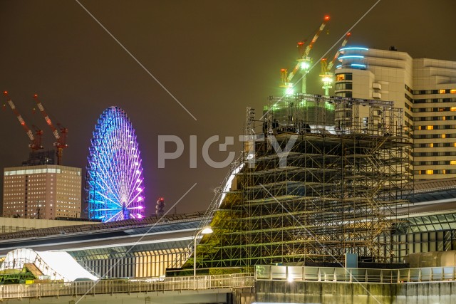 写真のタイトルが入ります
