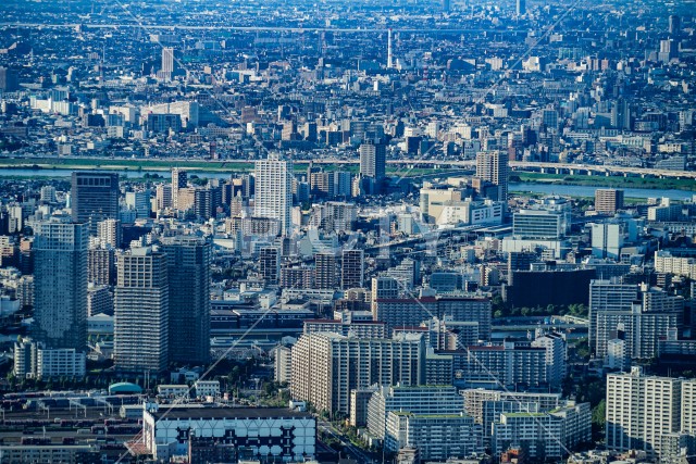 東京スカイツリーから見える荒川と東京の街並み