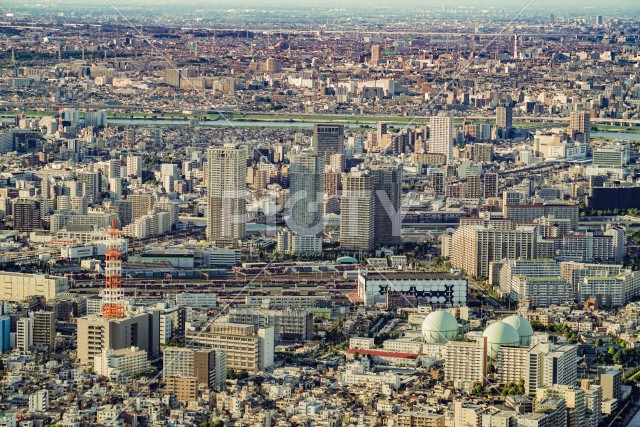 東京スカイツリーから見える荒川と東京の街並み