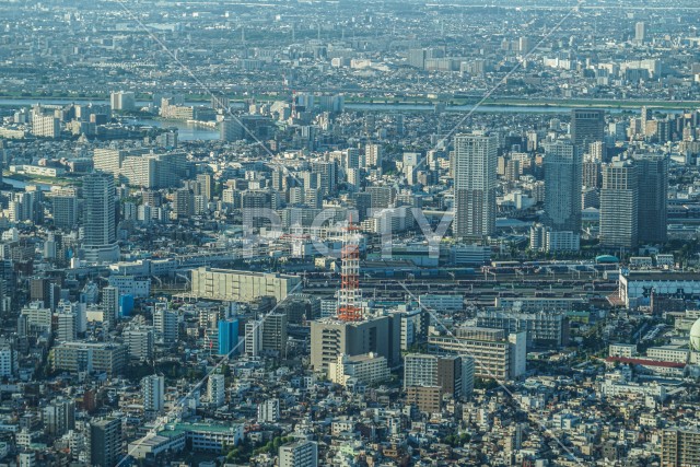 東京スカイツリーから見える荒川と東京の街並み