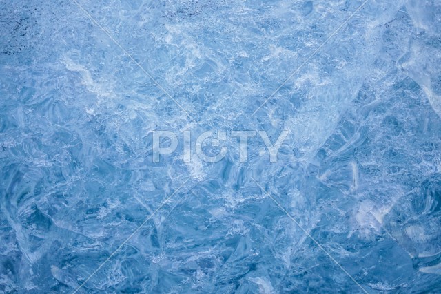 氷の洞窟の氷壁（アイスランド・ヴァトナヨークトル氷河）