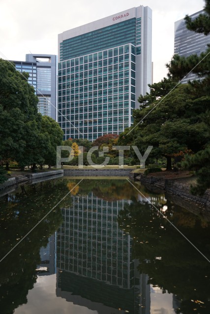 新橋のビル群