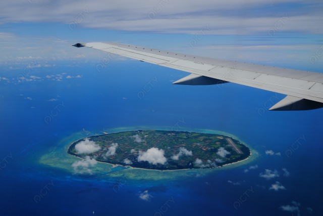 多良間島と夏の海