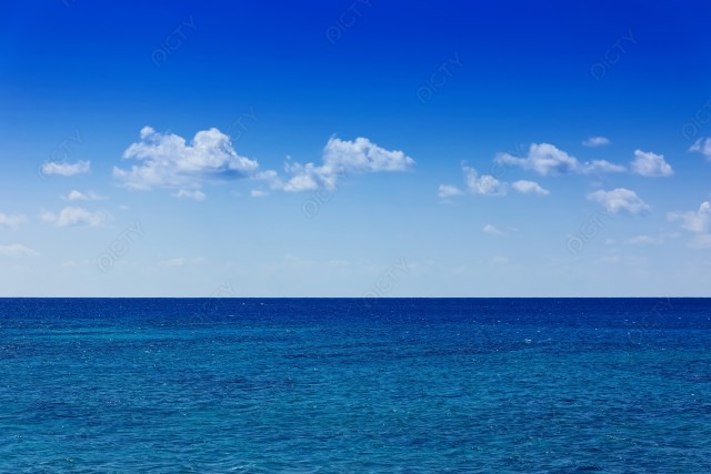 青い海と空