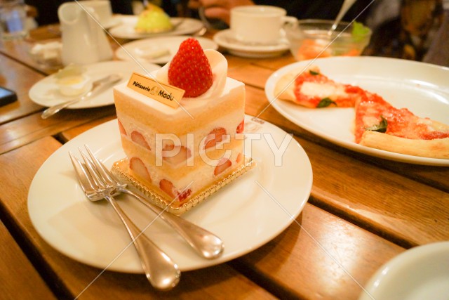 美味しそうなショートケーキのイメージ