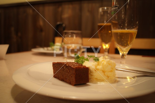 写真のタイトルが入ります