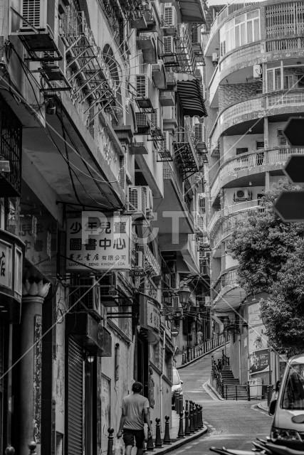 マカオの街の路地裏