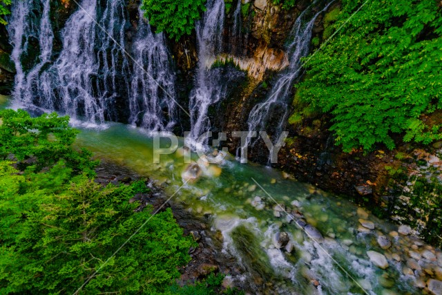 白ひげの滝（北海道美瑛町）
