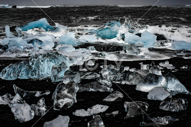 ヨークルスアゥルロゥン氷河湖の氷河（アイスランド）