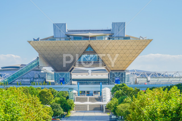 写真のタイトルが入ります